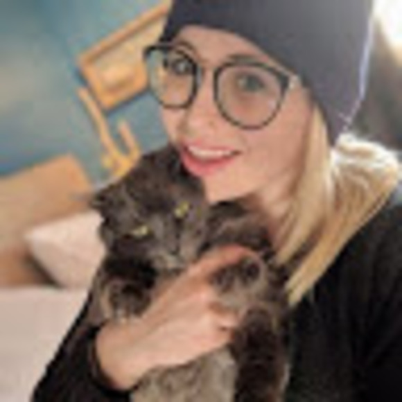 Meet your Posher, Mary - Picture 1 of 1